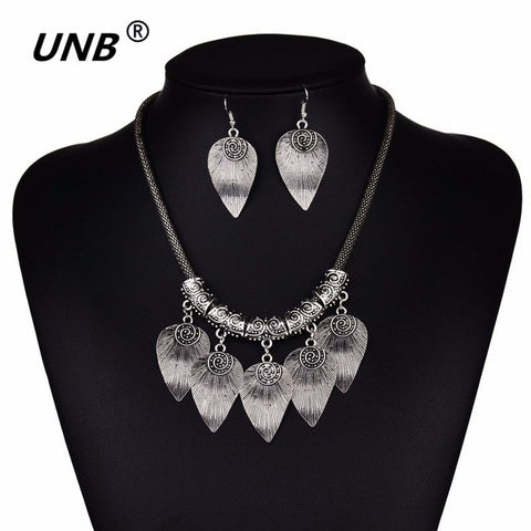 Vintage Leaf Pendant Necklace & Earrings